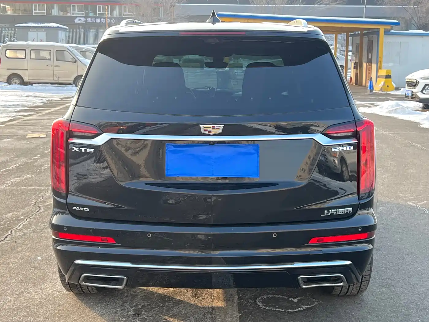 CADILLAC XT6