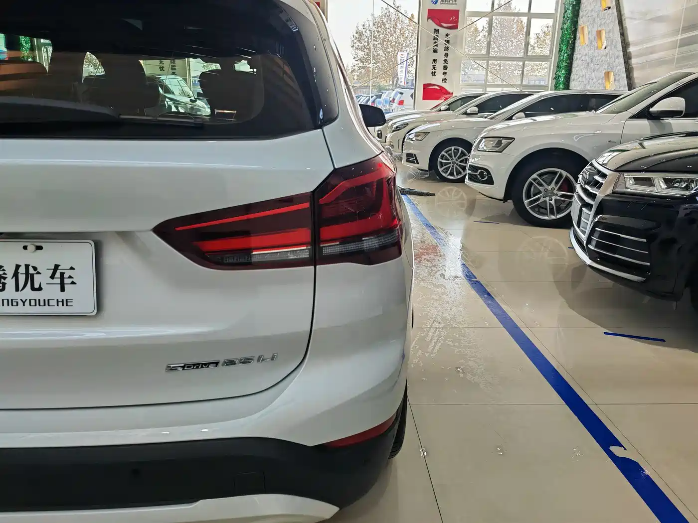 BMW X1 2021 sDrive25Li Leading фото 21