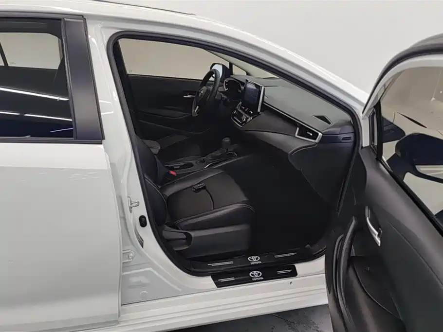 Toyota Corolla 2021 1.2T S-CVT Elite Edition фото 8