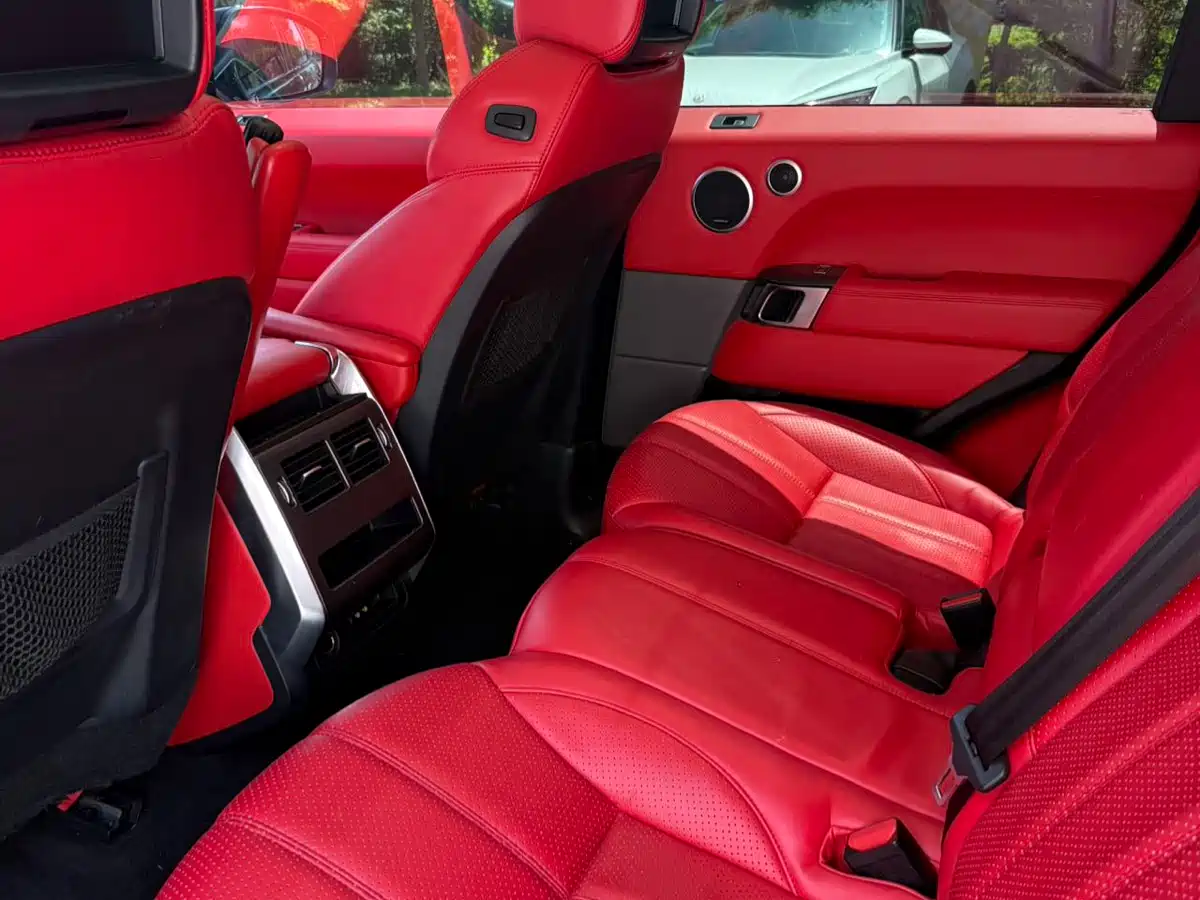 Land Rover Range Rover Sport 2016 Model 3.0 SC V6 SE фото 7