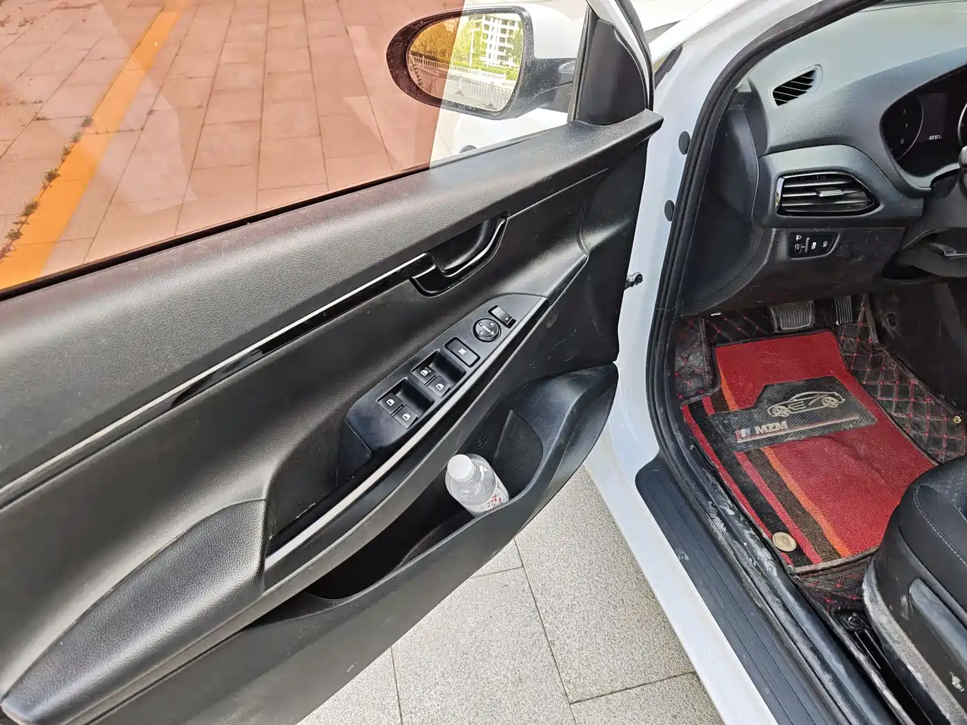 Hyundai Elantra 2020 1.6L Auto GL Pleasing Edition фото 9