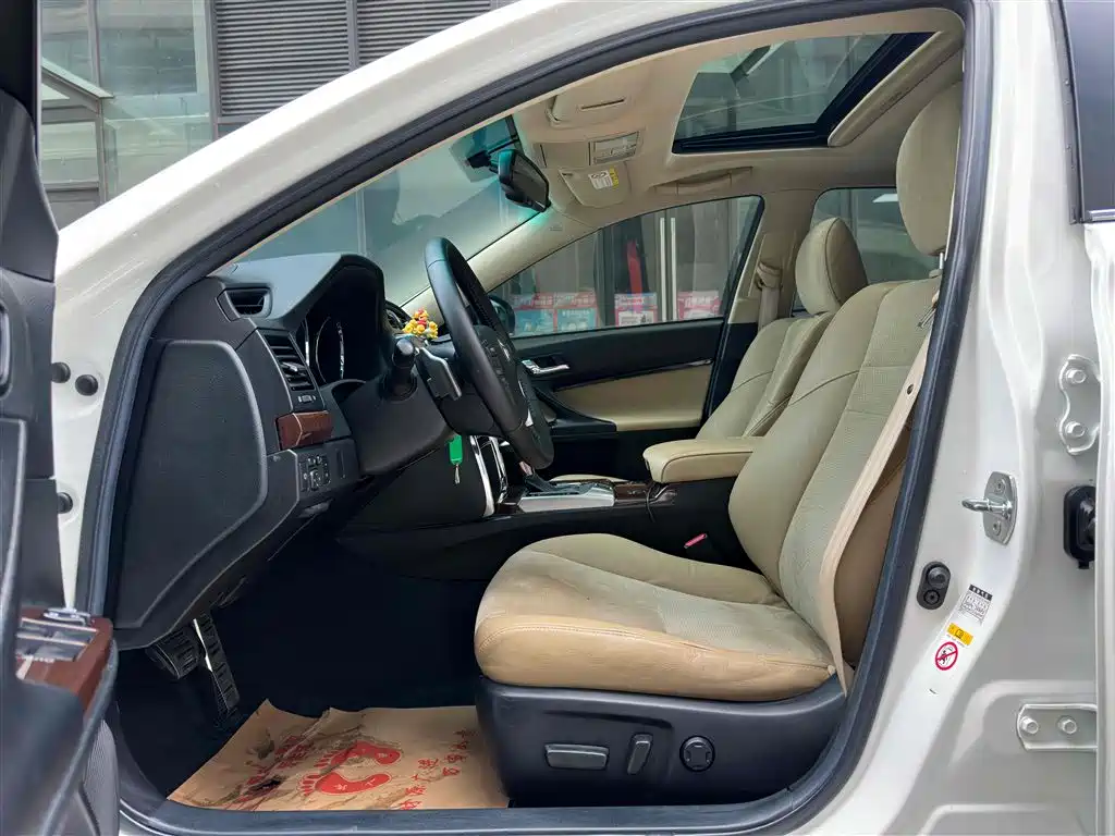 Toyota Reiz 2013 2.5V Premium Edition фото 11