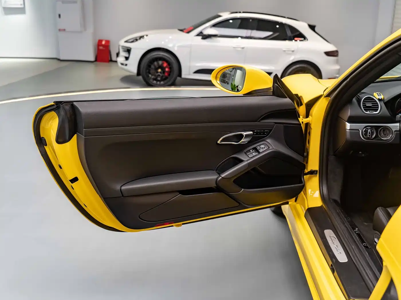 Porsche 718 2018 Cayman 2.0T фото 15
