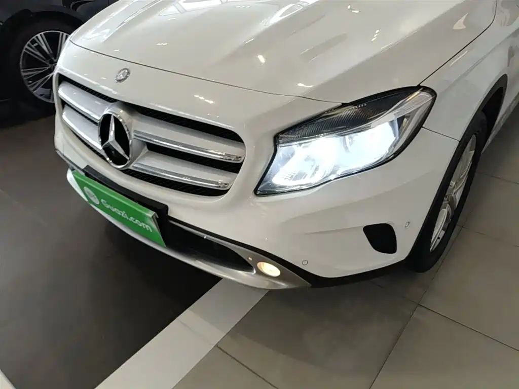 Mercedes-Benz GLA 2016 GLA 200 Dynamic фото 24