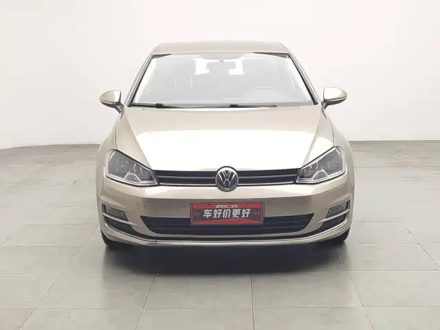 Volkswagen Golf 2015 1.6L Automatic Fashion — фото 3