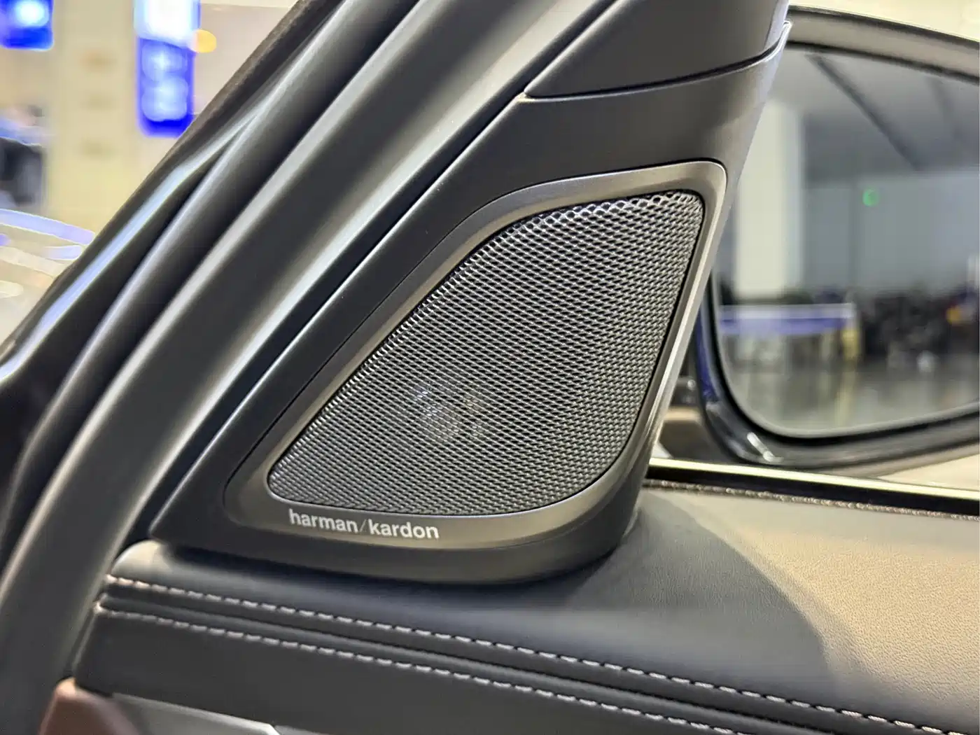 BMW 7 Series 2019 Facelift 740Li Leading Luxury Package фото 13