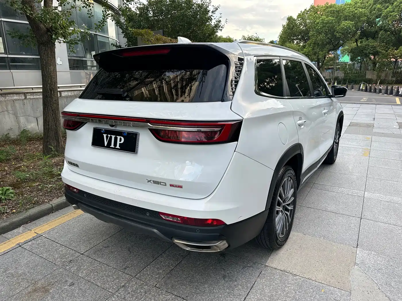 Jetour X90 PLUS 2024 2024 1.6TD DCT Big Family Happy Edition 5-seater