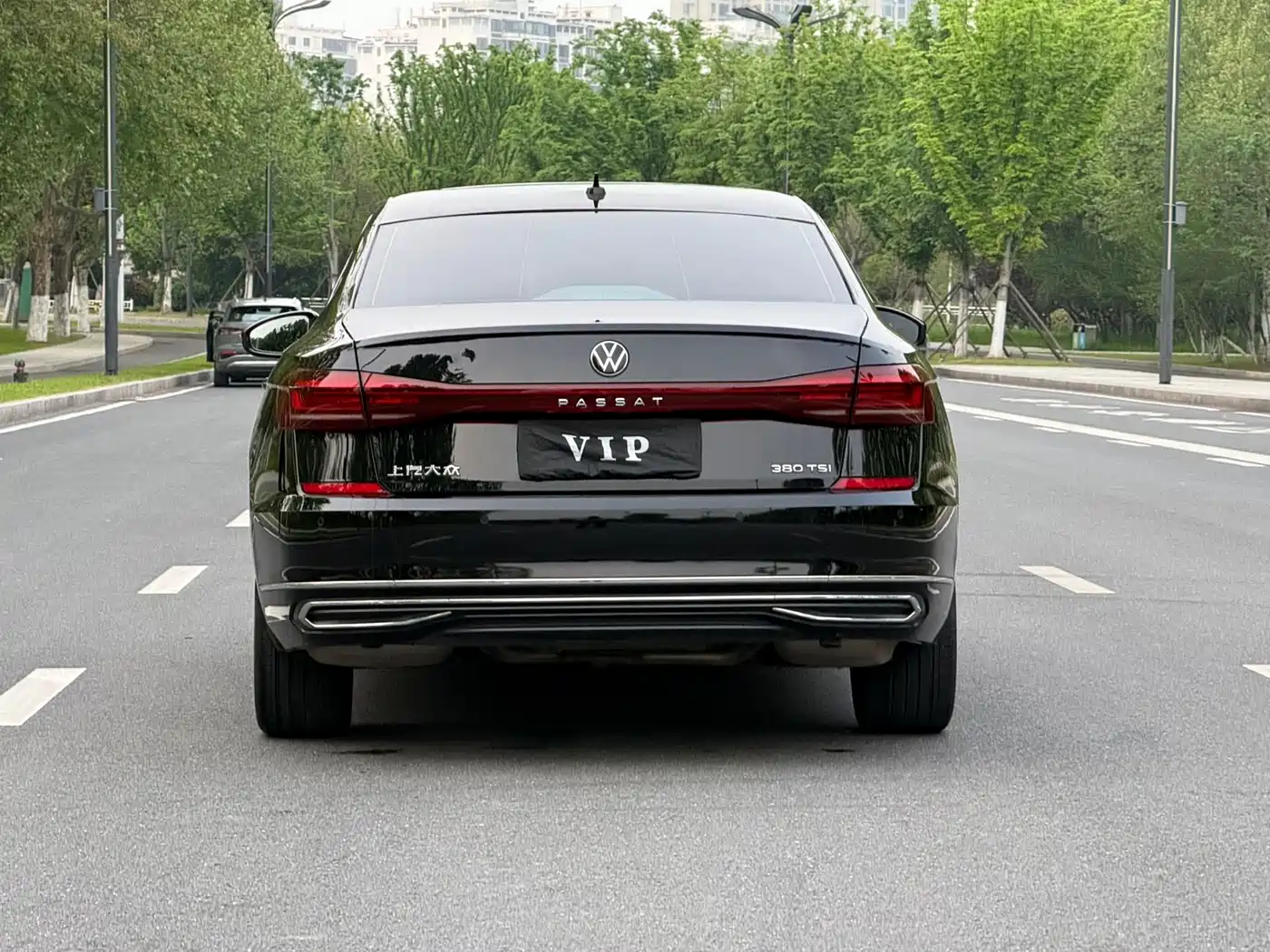 Volkswagen Passat 2025 Outstanding 380TSI Starlight Dragon Soaring Edition фото 8