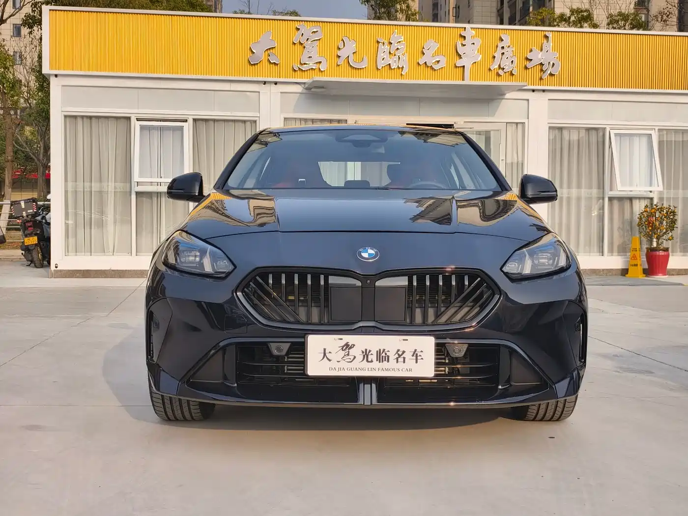 BMW 2 Series 2025 225L M Sport Moonlight Package фото 2