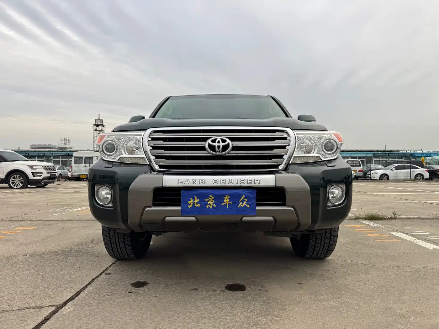 Toyota Land Cruiser 2012 4.0L Automatic VX фото 35
