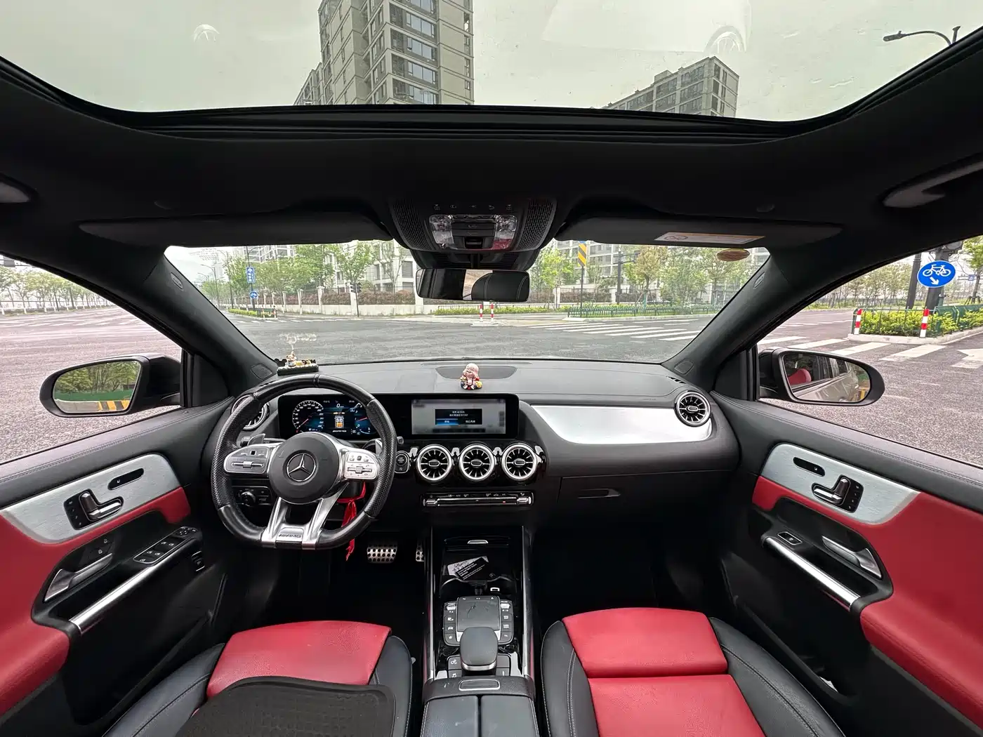 Mercedes-Benz GLA AMG 2022 AMG GLA 35 4MATIC фото 14