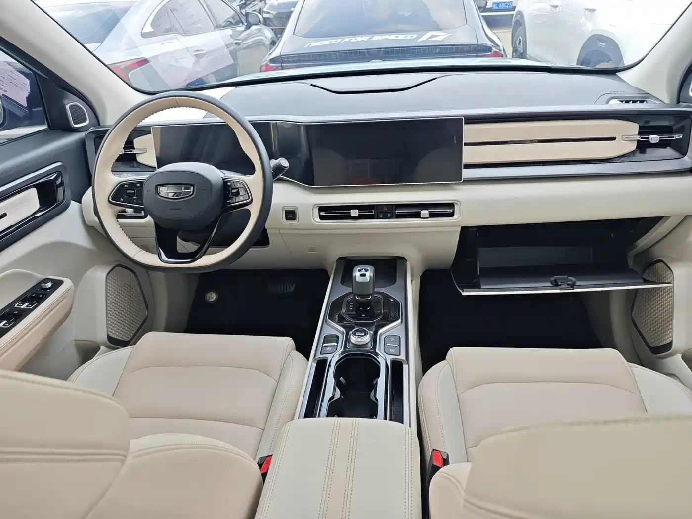 Фото 6 - Geely ICON