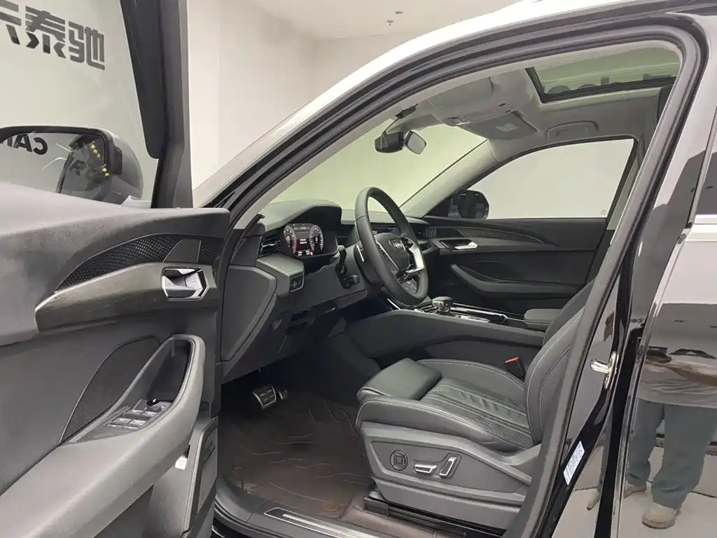 Audi Q6 2025 2024 40 TFSI quattro Cloud View Yulin Package 7-seater