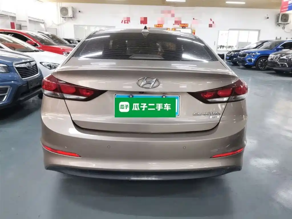 Hyundai Elantra 2016 Model 1.6L Automatic Smart Elite фото 6
