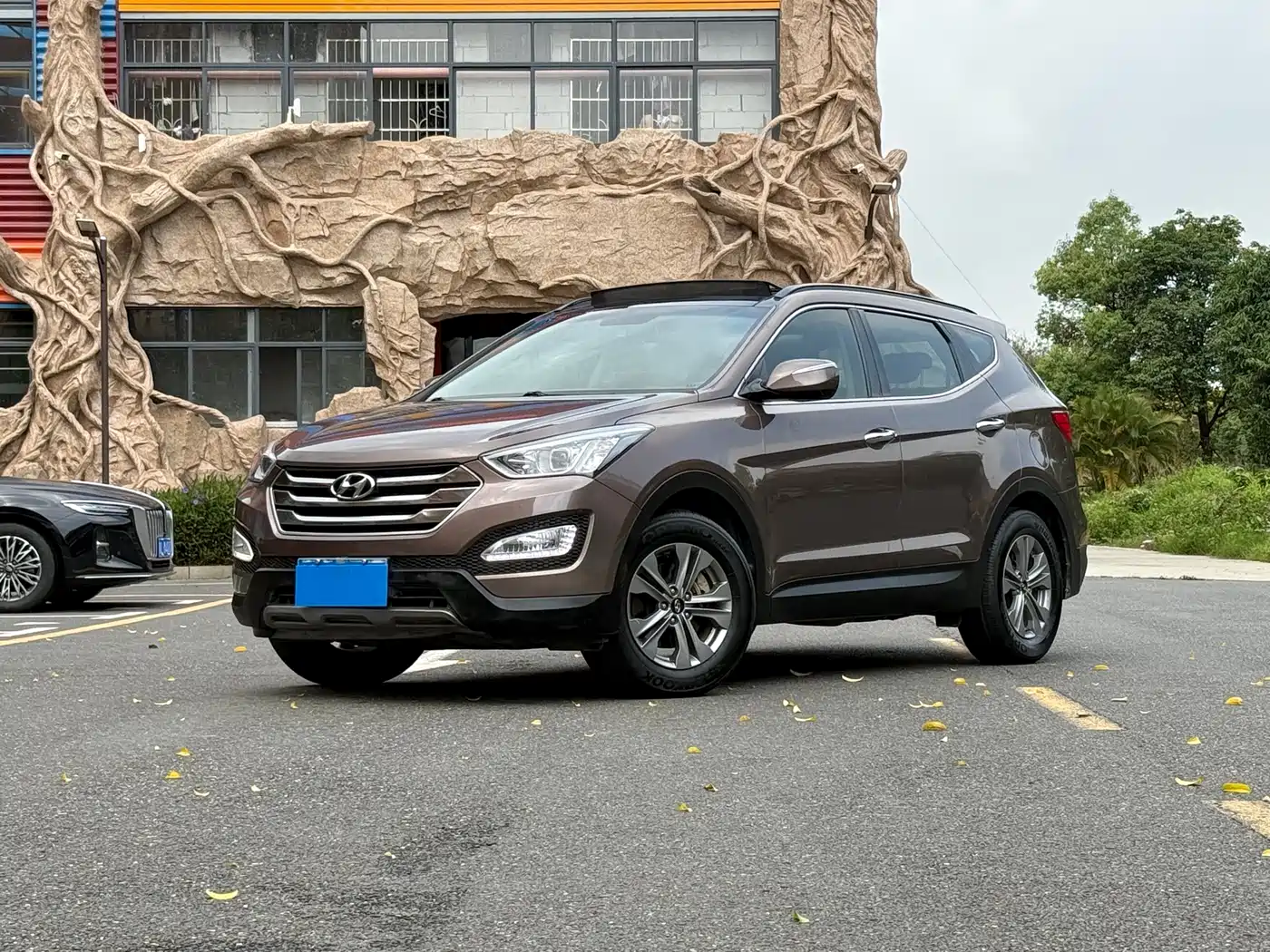 Hyundai Santa Fe 2015 2.4L Automatic 4WD Smart 5-seater