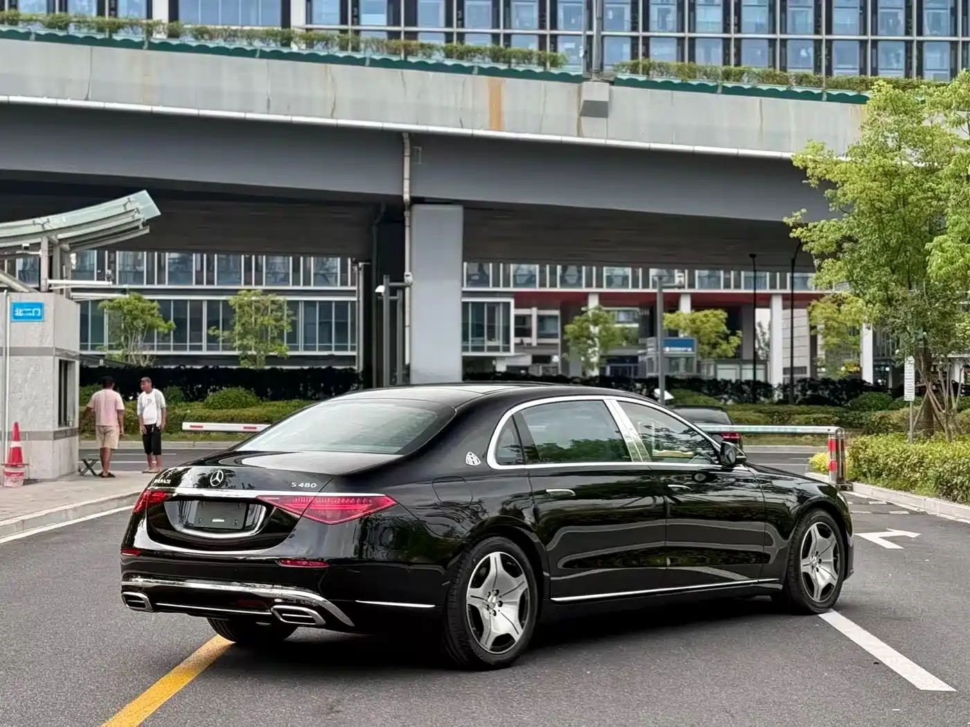 MERCEDES-BENZ MAYBACH S-CLASS