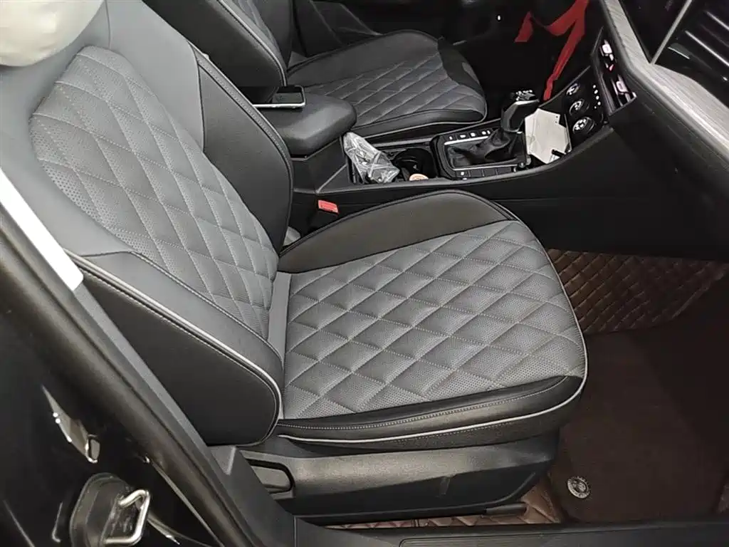 Volkswagen Sagitar 2025 Model Second Facelift 300TSI DSG Transcend Edition фото 25