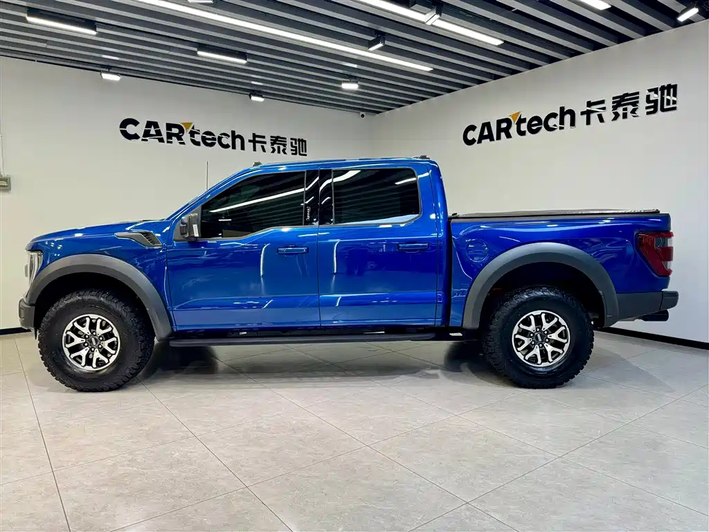 FORD F-150 RAPTOR