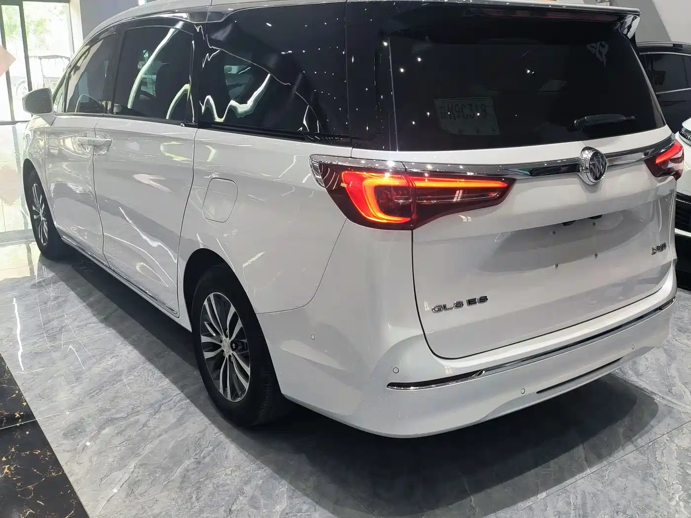 Buick GL8 2023 ES Landmaster Exclusive фото 12