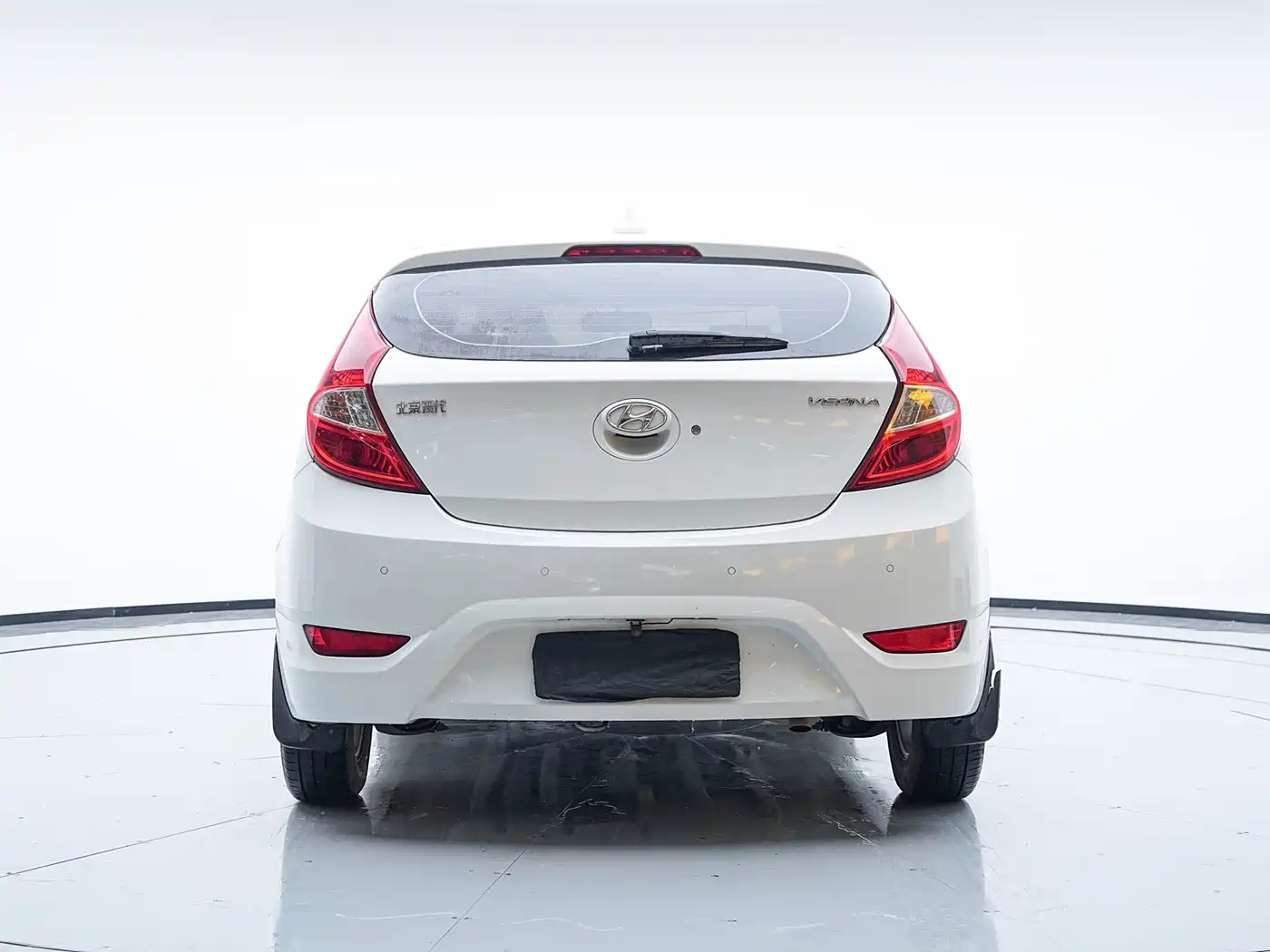 Hyundai Reina 2014 Model 1.4L Automatic GLX фото 25