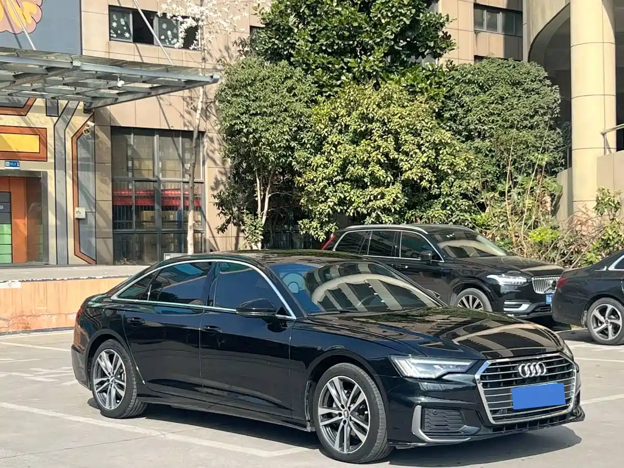 Audi A6L 2019 40 TFSI Luxury Dynamic фото 3