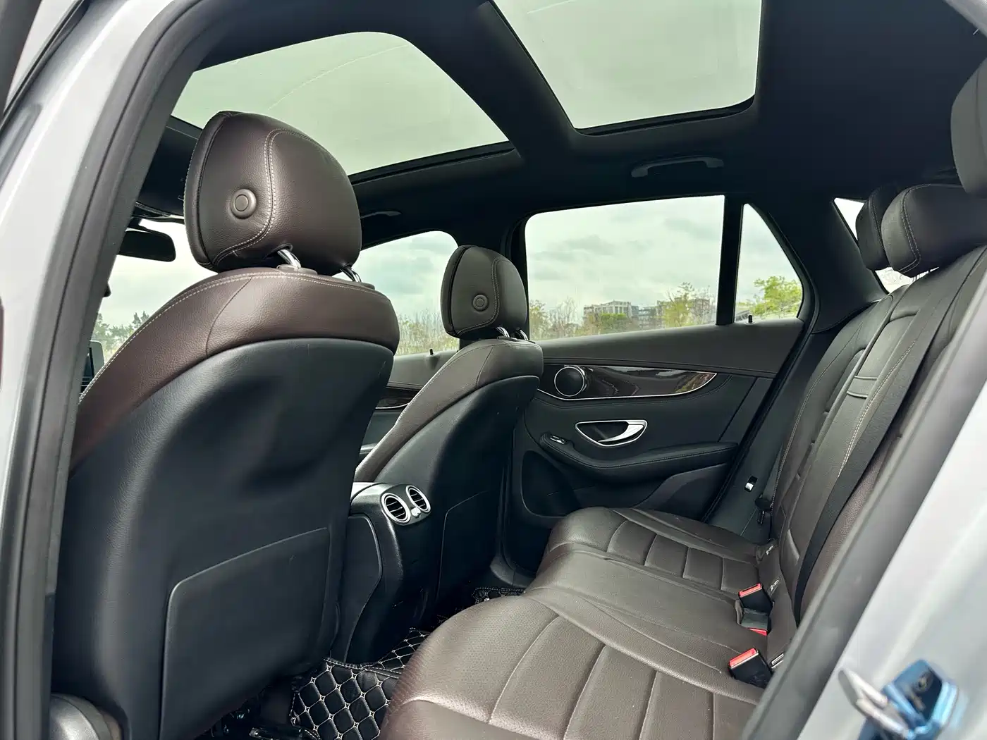 Mercedes-Benz GLC 2017 GLC 260 4MATIC Luxury фото 11