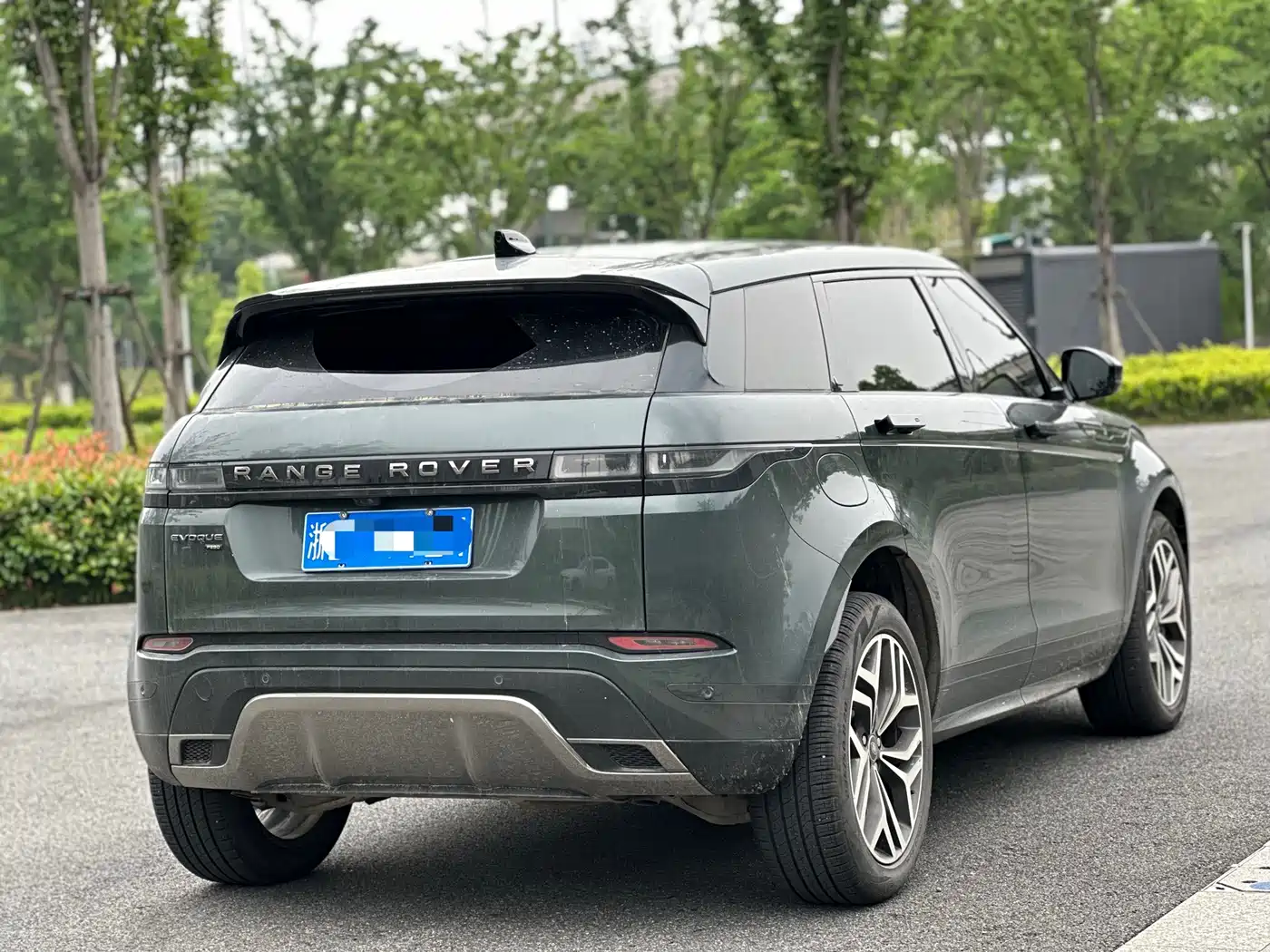 Land Rover Range Rover Evoque 2023 Range Rover Evoque L 249PS Luxury Edition фото 6