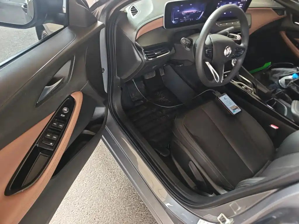 Фото 16 - Buick Verano