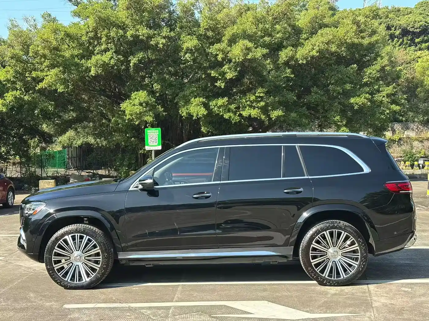 Mercedes-Benz GLS 2023 Facelift GLS 450 4MATIC Luxury фото 3