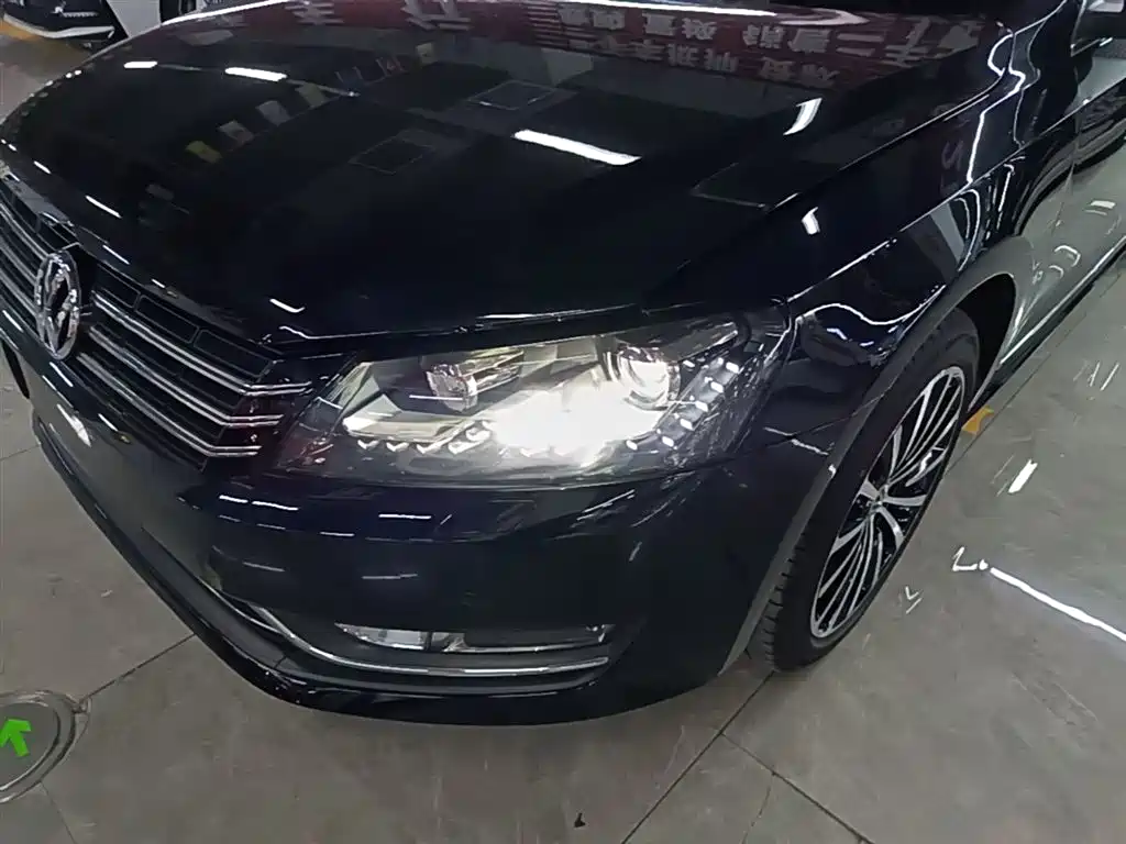 Volkswagen Passat 2015 1.8TSI DSG Prestige Edition фото 24