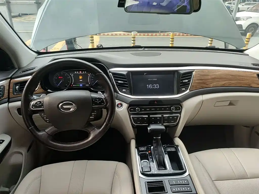 GAC Trumpchi Trumpchi GS8 2017 320T 2WD Luxury Smart Connect (7-seater) фото 10