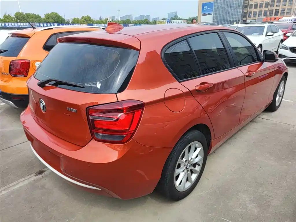 BMW 1 Series (Import) 2013 Facelift 116i Urban Model фото 7