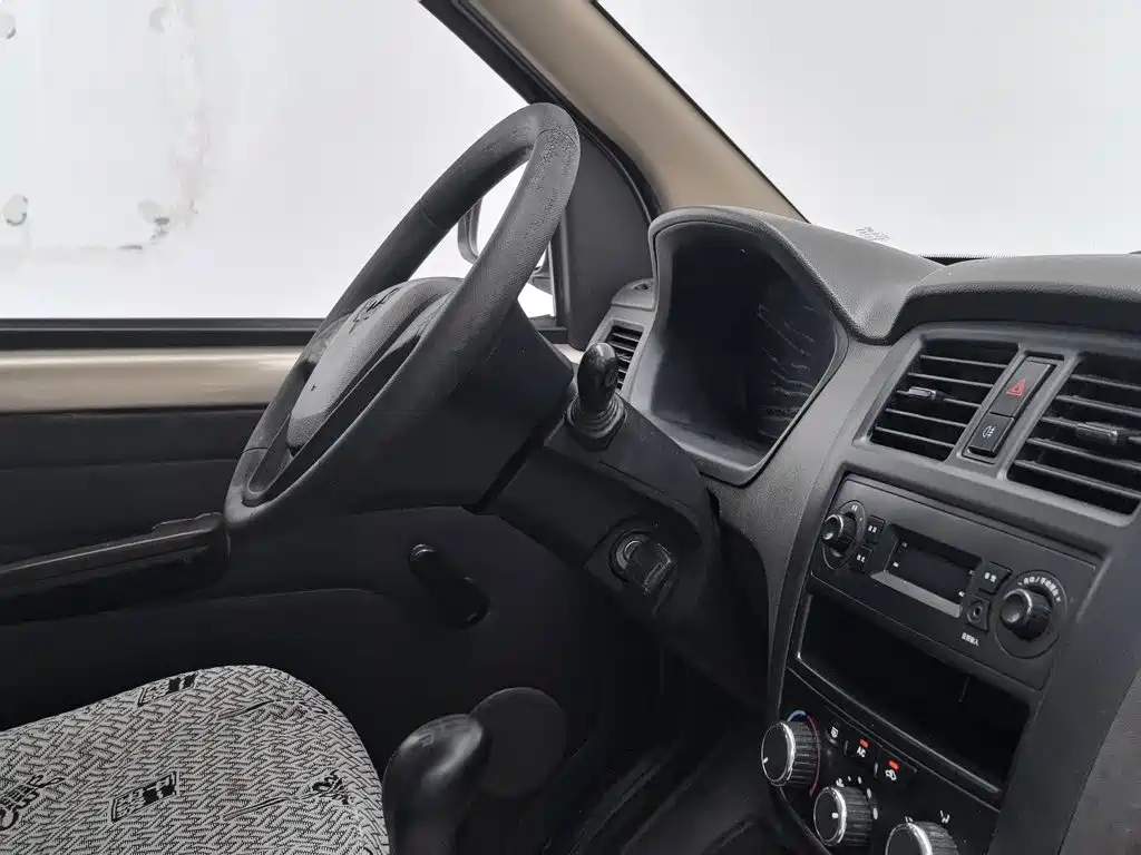 Wuling Motors Wuling Rongguang 2016 2015 1.2L S Base CNG