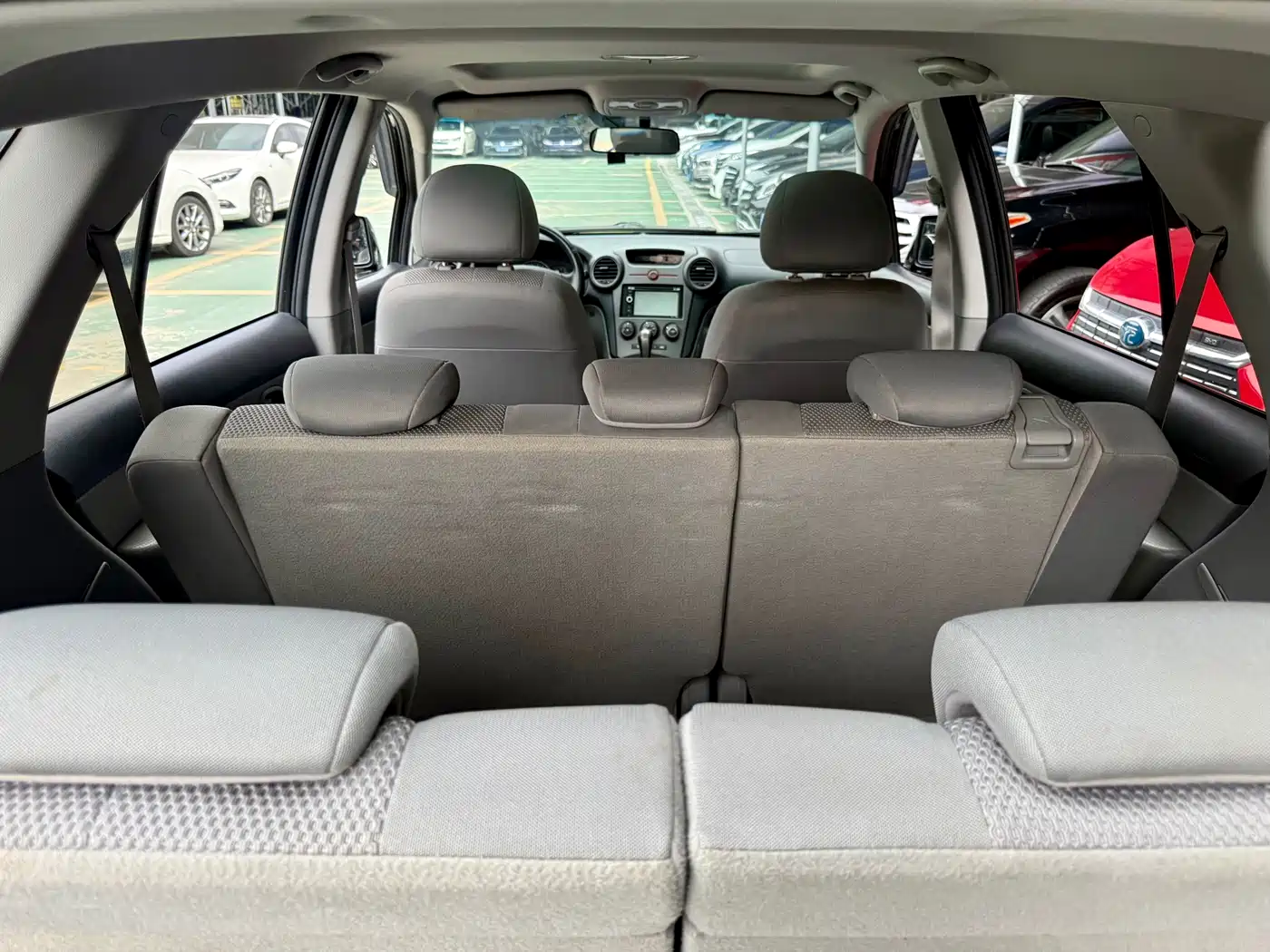 Kia Carens 2011 2.0L 7-Seater Automatic Luxury фото 21