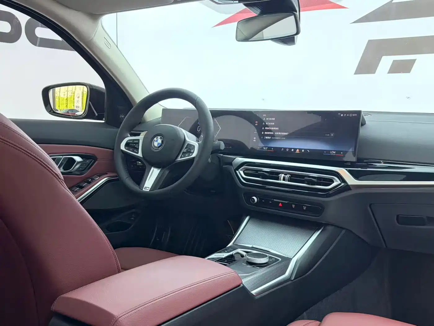 BMW 3 Series 2024 325Li M Sport Shadowline Package фото 13