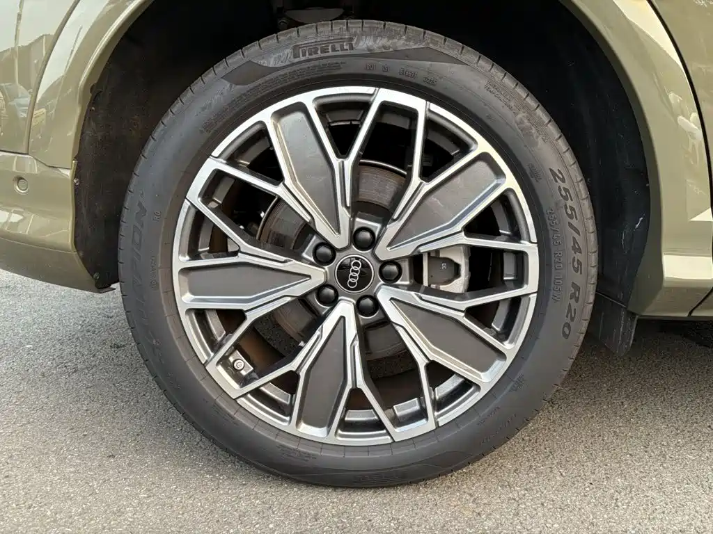Audi Q5L 2026 2026 Luxury Sport 150kW