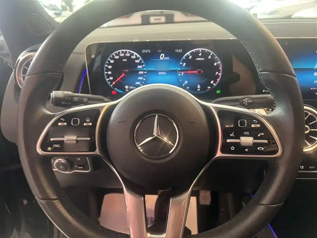 Mercedes-Benz GLB 2020 Facelift GLB 200 Style фото 10