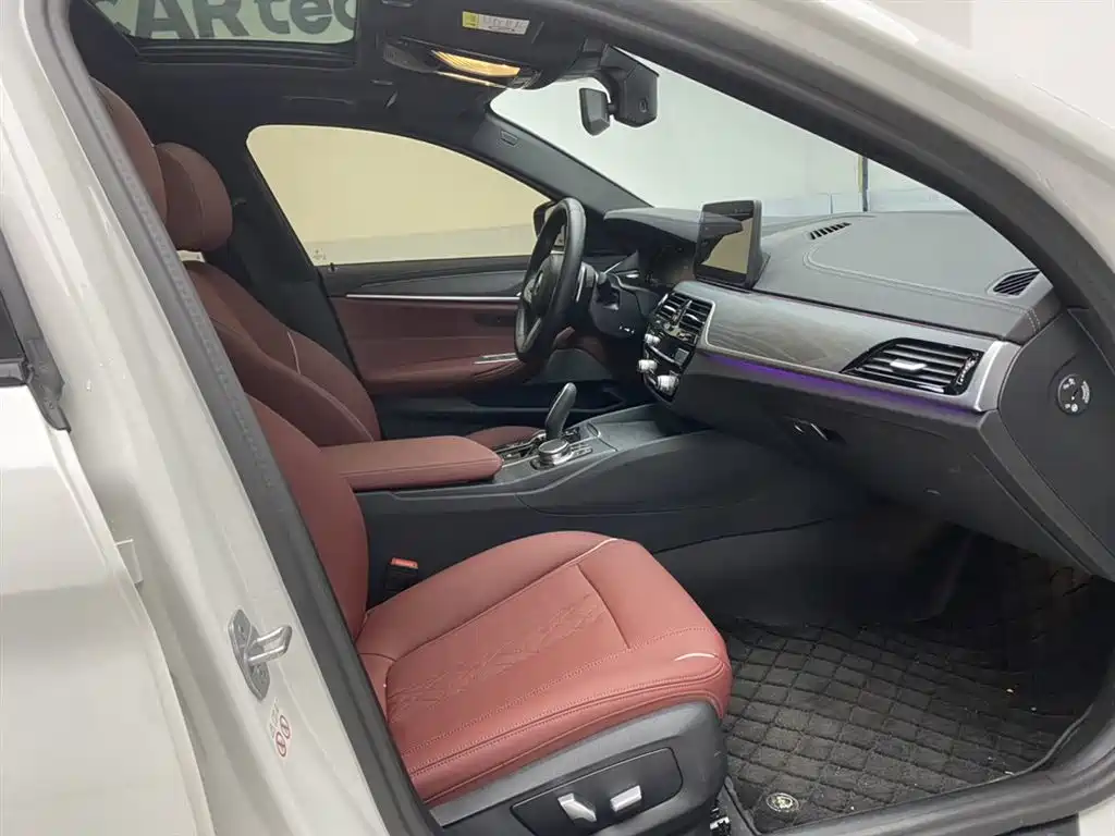 BMW 5 Series 2023 530Li Leading M Sport Package фото 19
