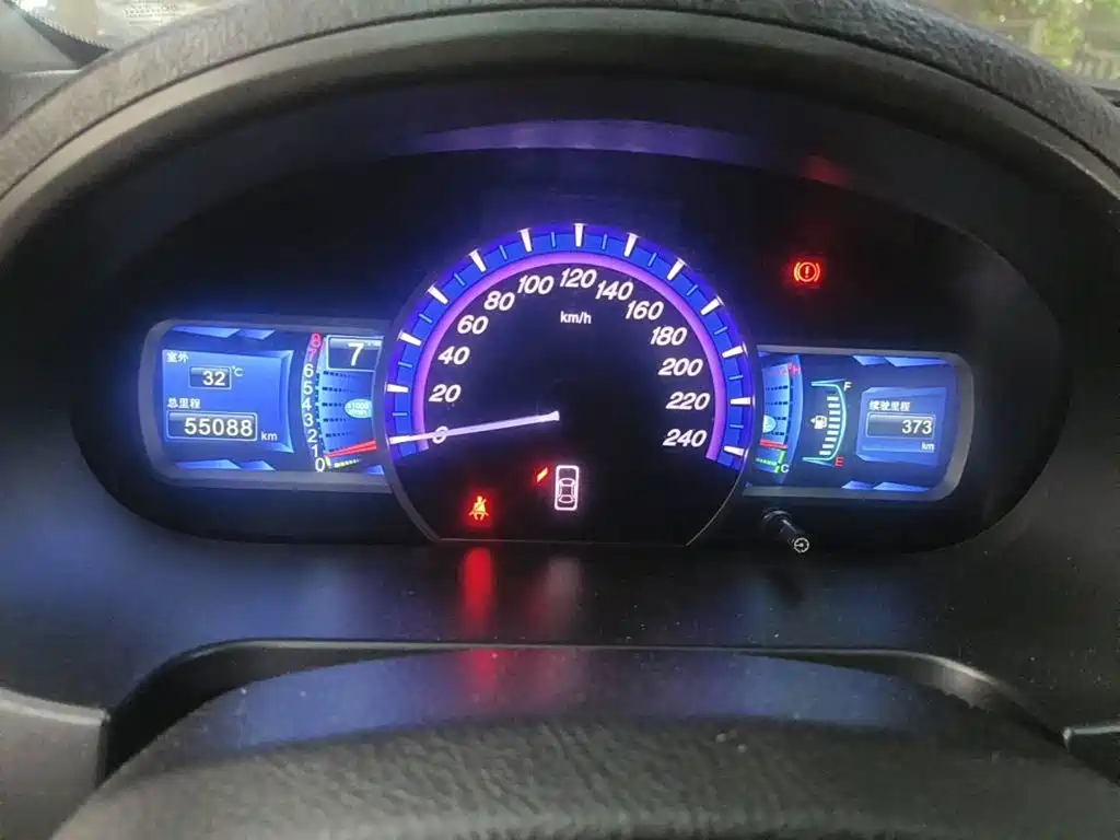 2013 BYD S6