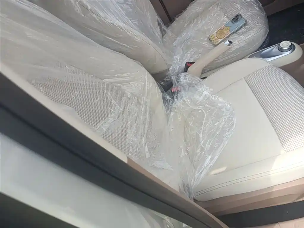 Wuling Motors Hongguang MINIEV 2026 2025 4-Door Advanced
