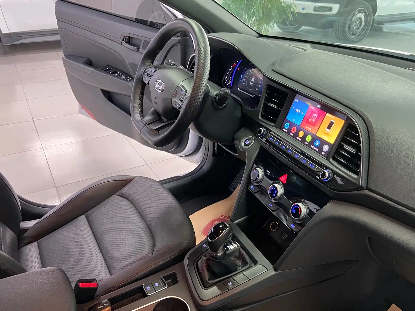 Hyundai Elantra 2019 1.4T Dual-clutch XuanDong·Vitality Type фото 19