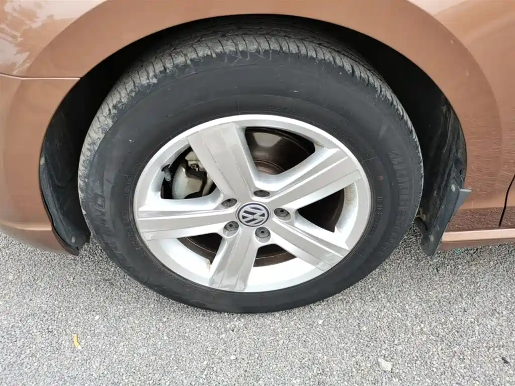 Volkswagen Lamando 2017 230TSI Manual Trend Edition фото 23