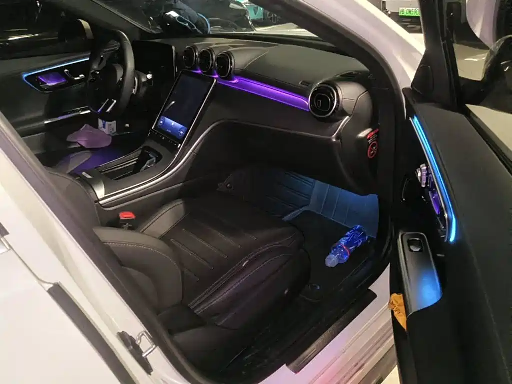 Фото 13 - Mercedes-Benz C-Class