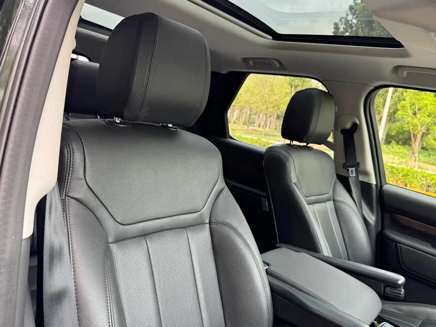 Land Rover Discovery 2018 3.0 SC V6 HSE фото 19