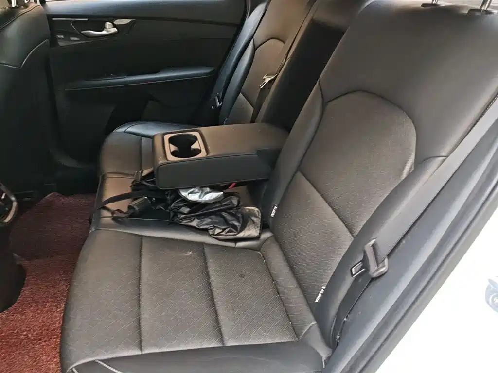 Kia K3 2019 1.5L CVT Smart Connect Edition фото 15