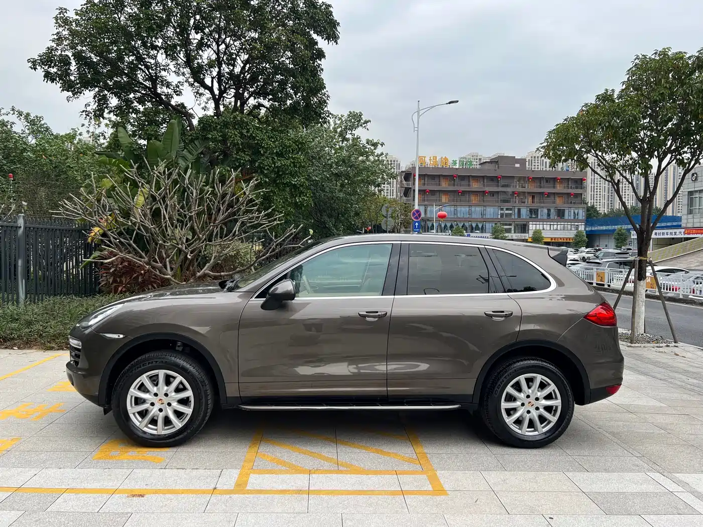 Porsche Cayenne 2011 Cayenne 3.0T фото 4