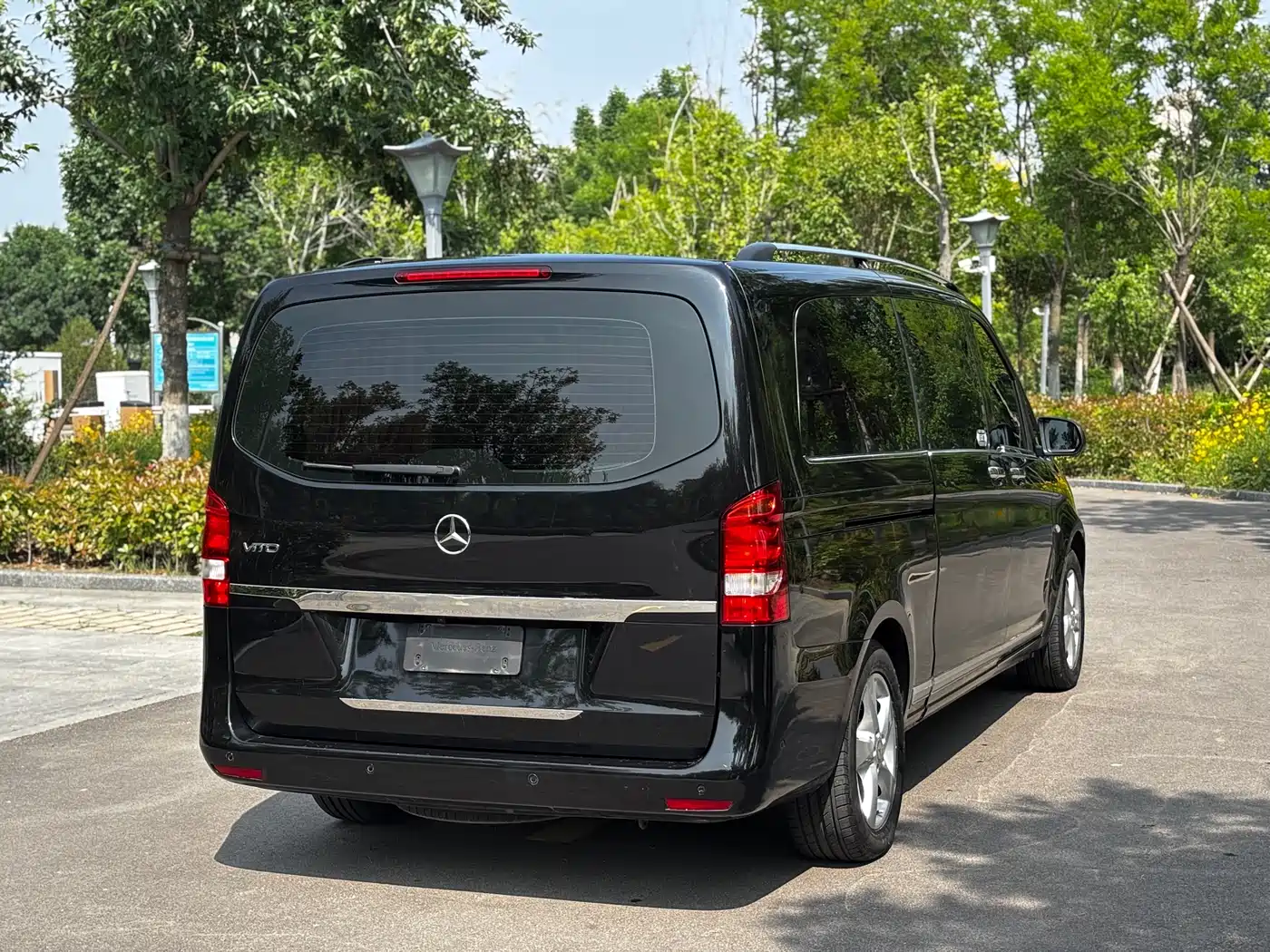 Mercedes-Benz Vito 2018 2.0T Business China V фото 11