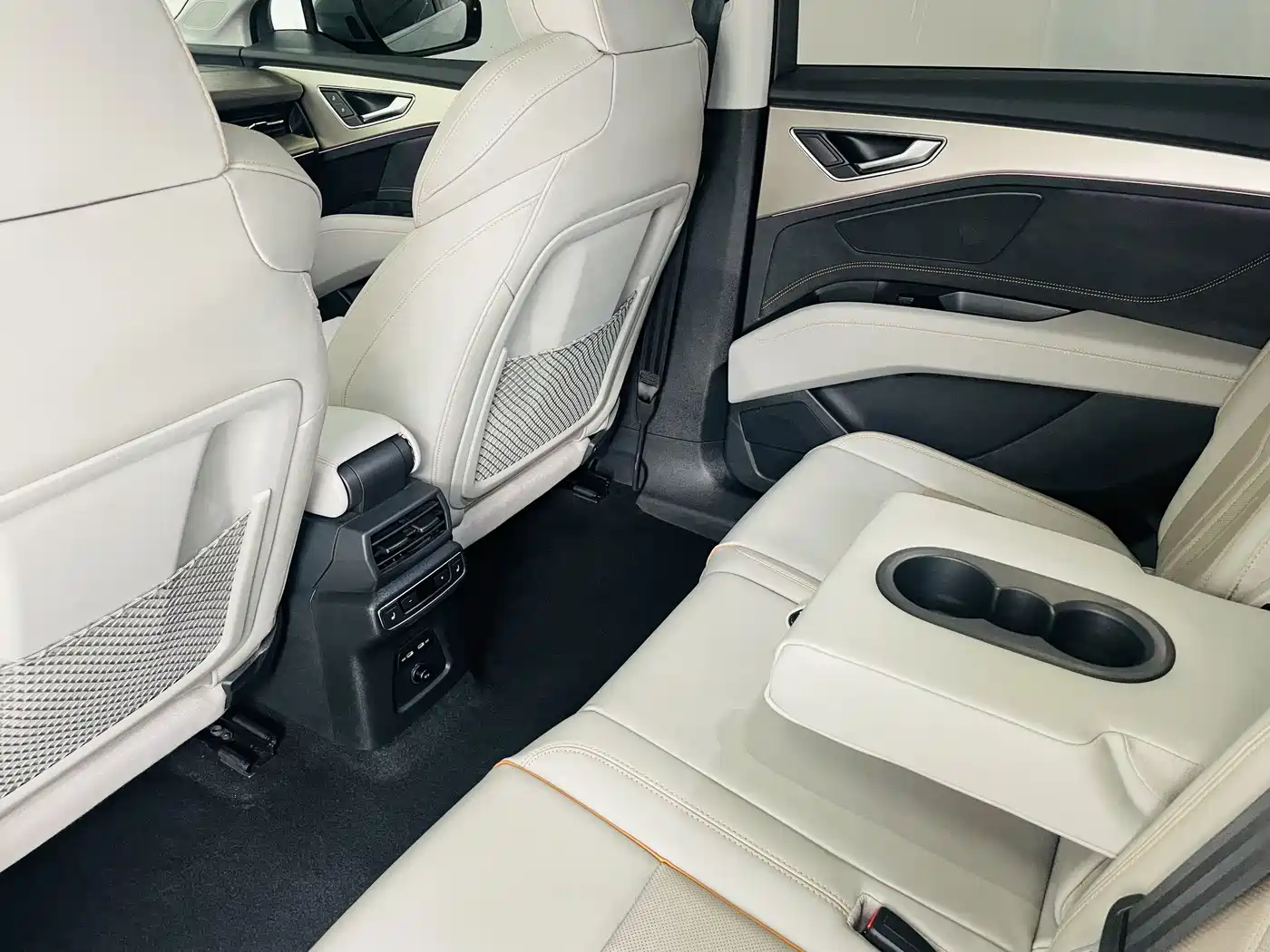 Audi Q5 e-tron 2023 2022 40 e-tron Starlight Edition Brocade Suit Sun Chaser Version