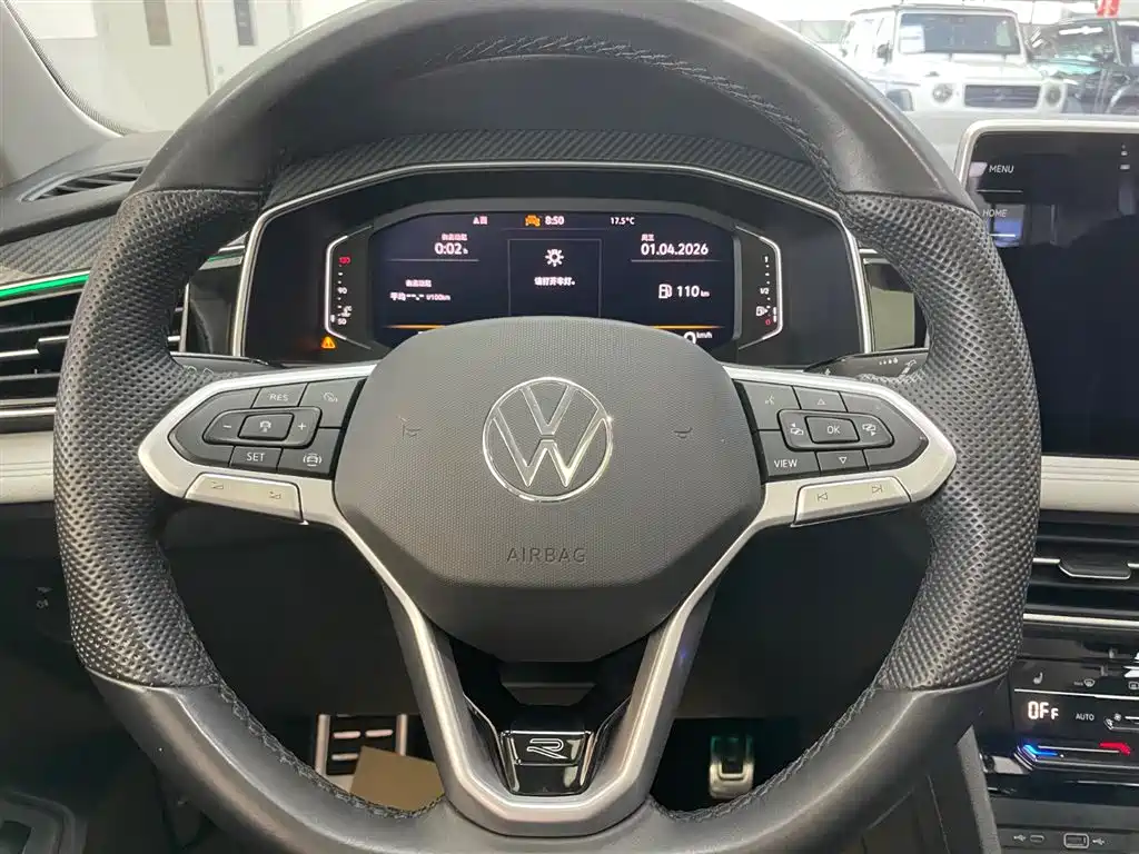 Volkswagen Tiguan L 2024 330TSI Automatic 2WD R-Line Premium Enjoyment Edition фото 12