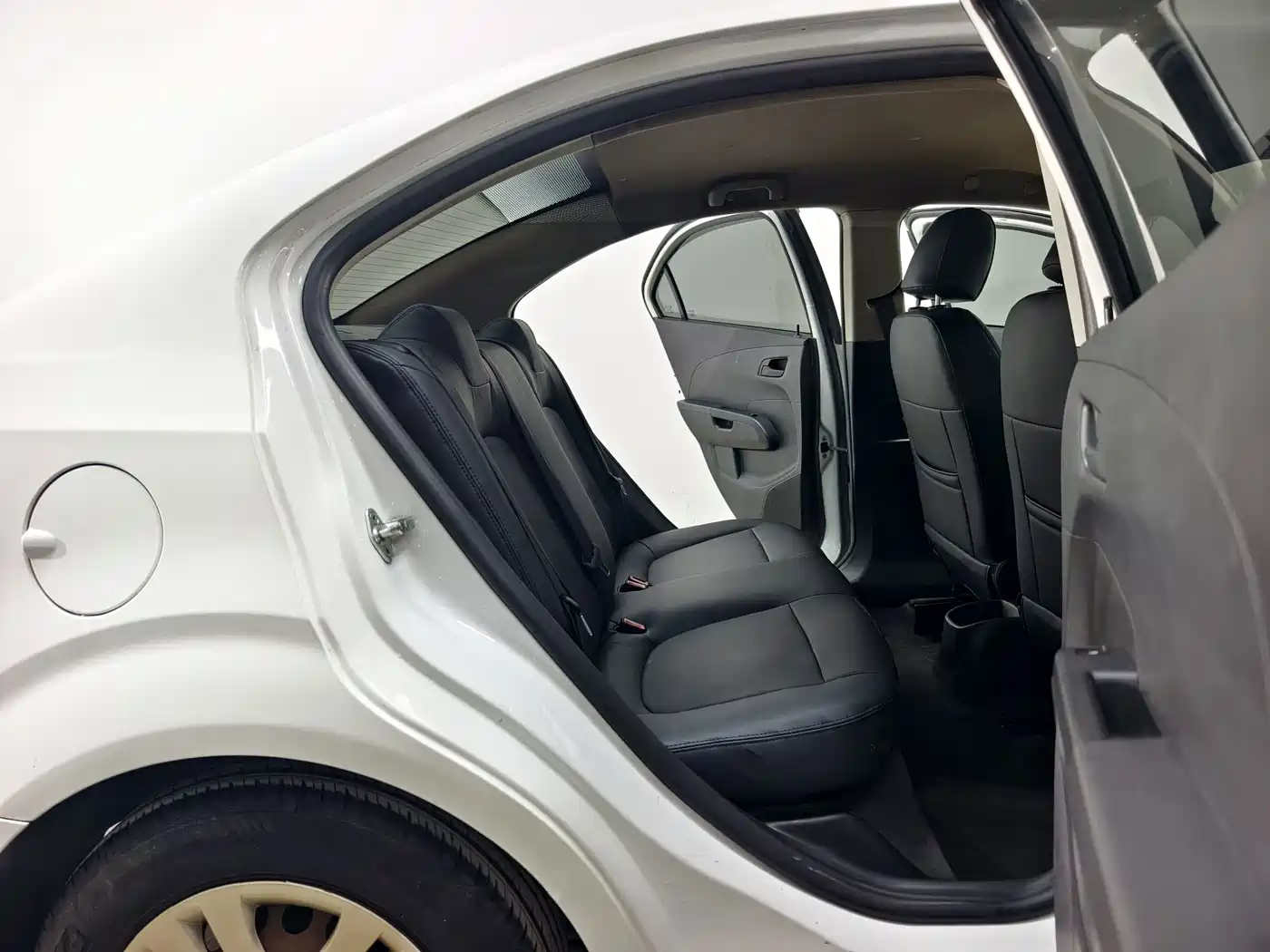 Chevrolet Aveo 2014 2014 Sedan 1.4SL MT Comfort Edition
